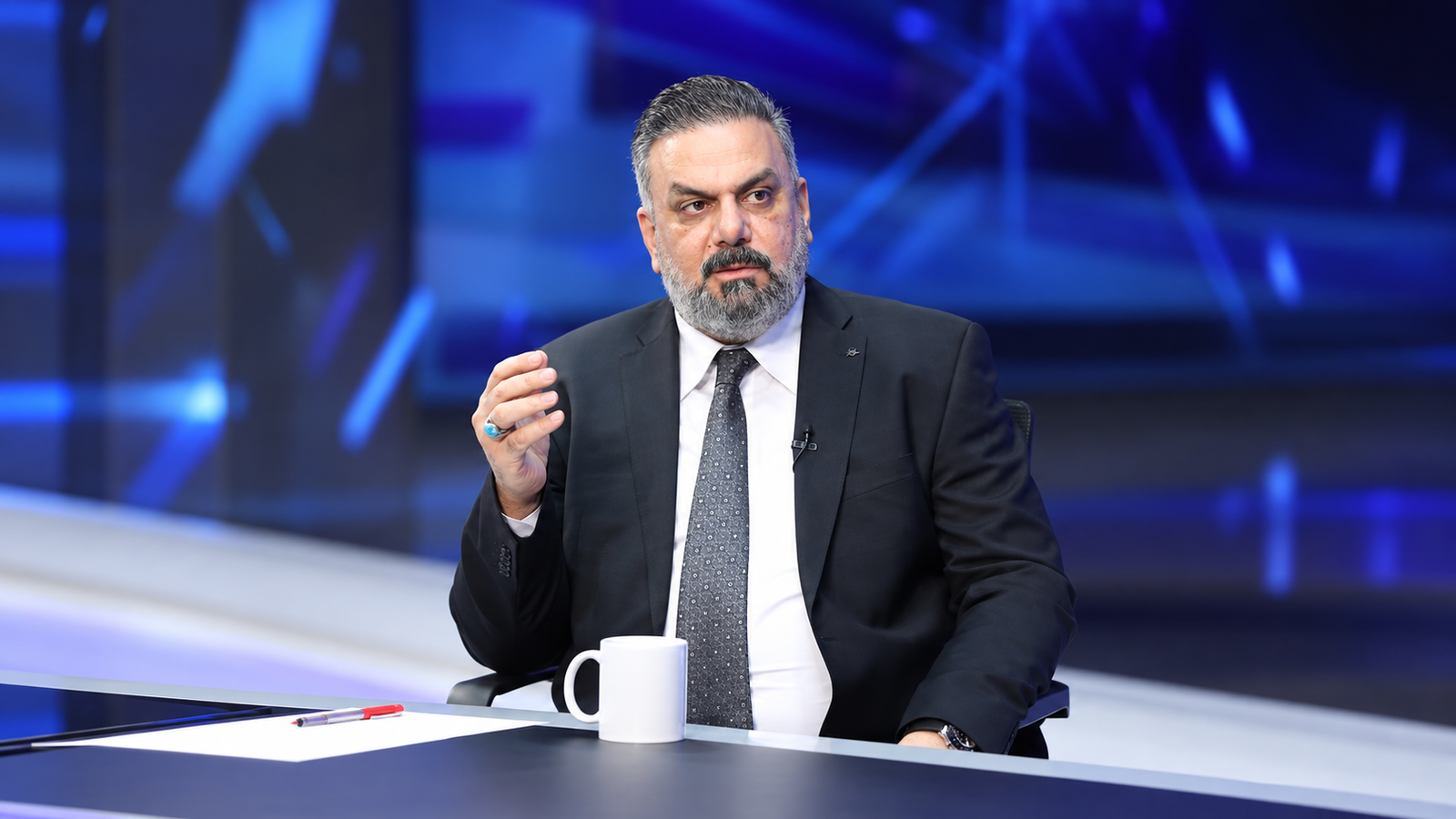 النائب علاء الحيدري: لا يفترض الذهاب بالعلاقة مع سوريا إلى مستوى كبير